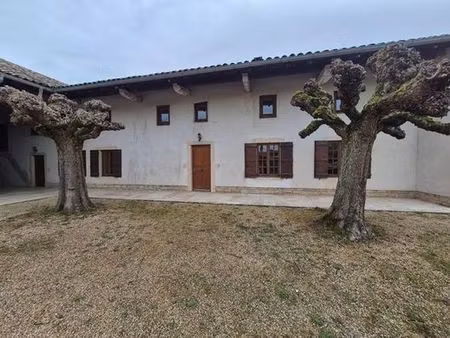 maison de 14 pièces de luxe en vente à grièges  auvergne-rhône-alpes