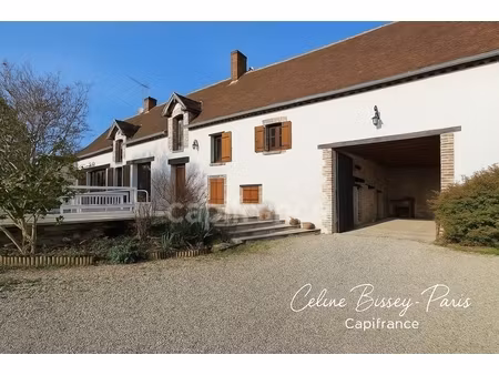 longère de charme de 228 m²  4 chambres  piscine 4x8  jardin clos 1563 m2