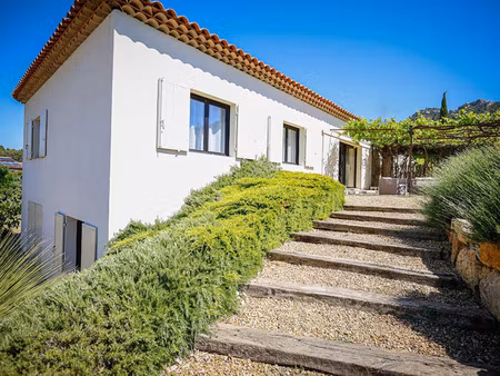 maison de standing à simiane-collongue