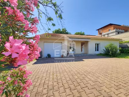 maison 5 pièces 108 m² à vendre / acheter la couronne 16400 ? | era immobilier