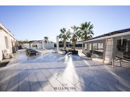 maison 7 pièces de 203m2