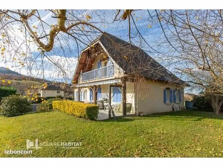 maison 7 pièces 196 m²