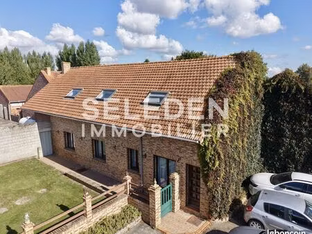 maison 8 pièces 172 m²