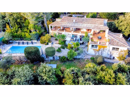 achat maison 9 pièces 272m² tourrettes sur loup 06140