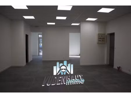 local commercial 224 m²