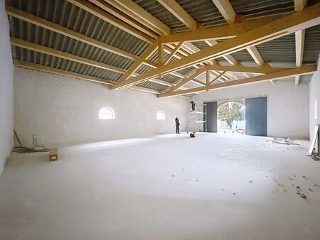 location garage 170 m² à salon-de-provence (13300)