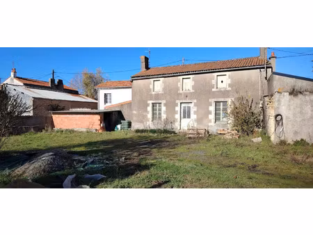 maison à vendre louin 2 pièce(s) 36m2 49 900€