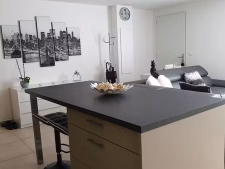 locations à l'année t3 à lecci