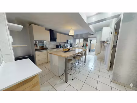 maison t5 près de mareuil le port à vendre