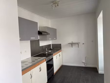 vente immeuble 86 m² saint-jean-d’angély (17400)