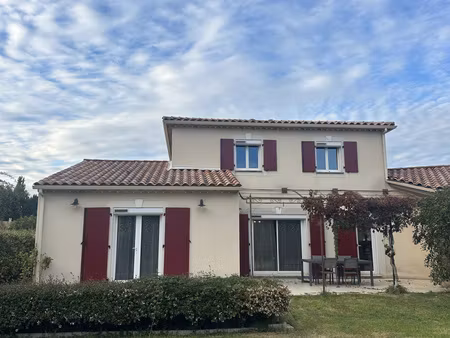 noves maison de famille 4 chambres  jardin  garage