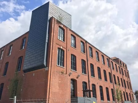 location local professionnel 1 406m²