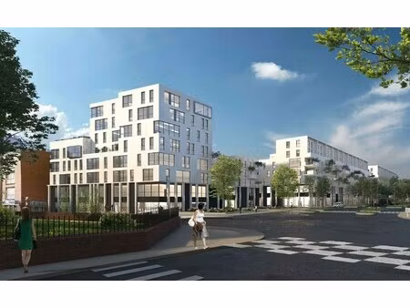 location local professionnel 1 665m²