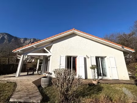 vente maison 7 pièces 137m2 saint-ismier (38330) - 680000 € - surface privée