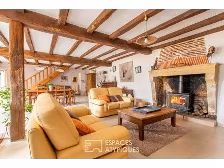 grande maison de charme avec ateliers d'artistes