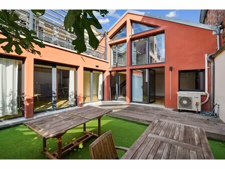 location local professionnel 180m²