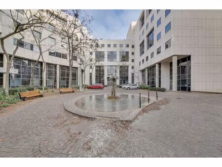 location local professionnel 5 556m² rueil malmaison 92500