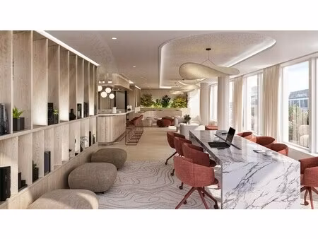 location local professionnel 4 574m²