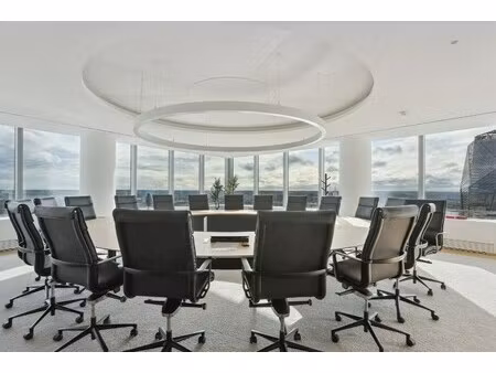 location local professionnel 5 799m² puteaux 92800