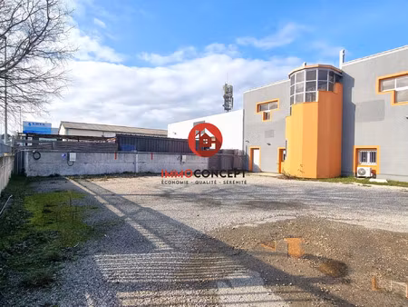 location bureau 6 pièces 122 m² à laudun-l’ardoise (30290)