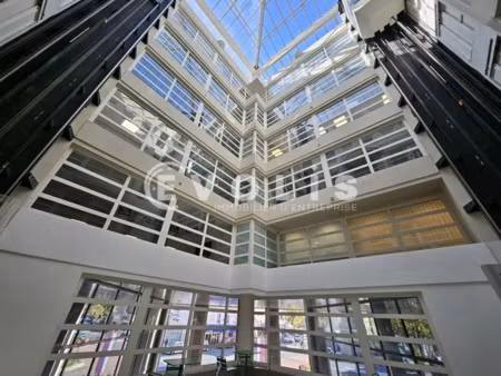 à louer - surfaces de bureaux à sceaux (92330)  au pied du rer b robinson