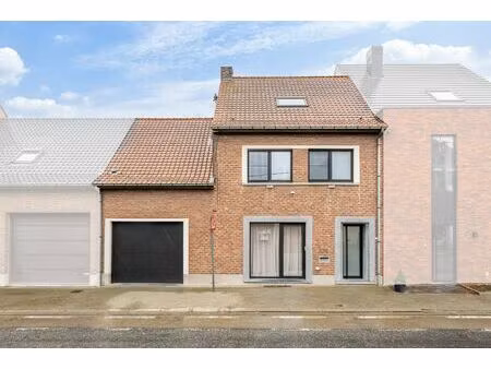 surface commerciale à vendre à gentse steenweg 228 zottegem (rbu86830)