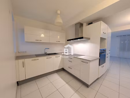 appartement de charme t3 60 m2 à saint-alban-de-roche