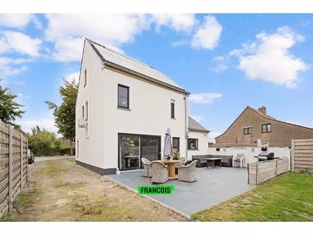 huis te koop in jabbeke met 4 slaapkamers