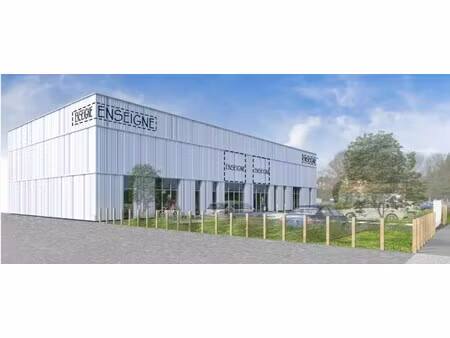 location local commercial 382m²