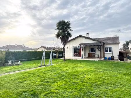 maison sous-sol 110m²  3 chambres  jardin confortable