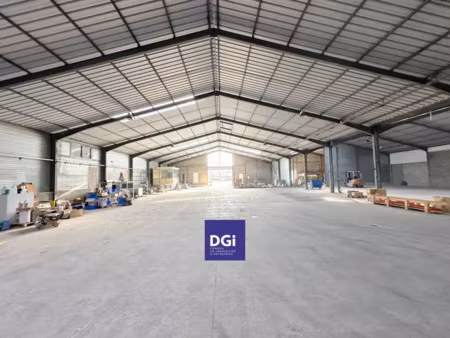 entrepôt de stockage et logistique à louer de 2226 m2 à vauvert
