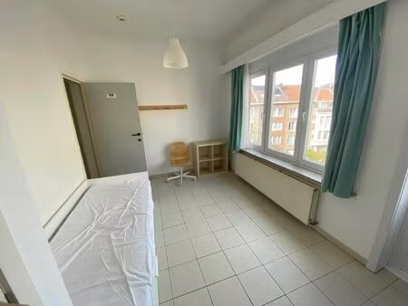 immeuble mixte en colocation à avenue télémaque forest (vbd63525)