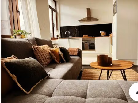 immeuble mixte à louer à place du châtelain ixelles (vbd63183)