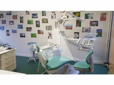 location local commercial 5 pièces 130m2 tarbes 65000 - 2500 € - surface privée