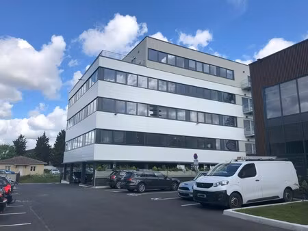 achat local professionnel 555m²