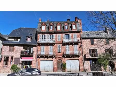 villecomtal - immeuble de rapport de 320m² habitables
