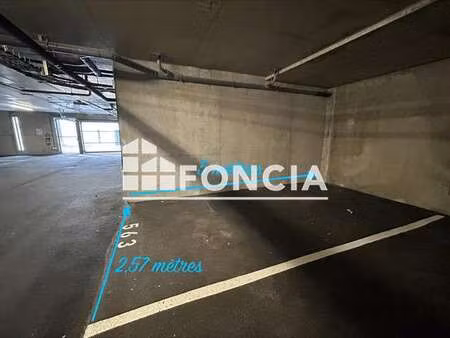 location garage box et parking à couëron (44220) : à louer / couëron