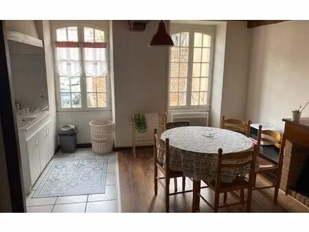 location appartement  m² t-4 à la côte-saint-andré  558 €
