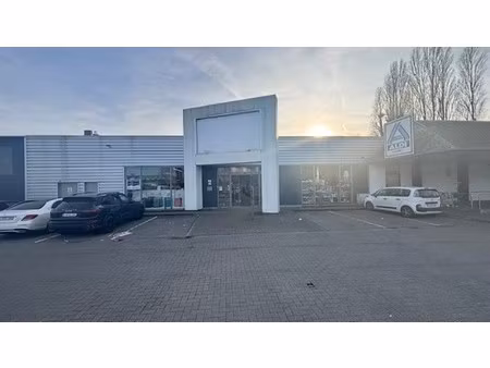 commercieel te huur in sint-pieters-leeuw