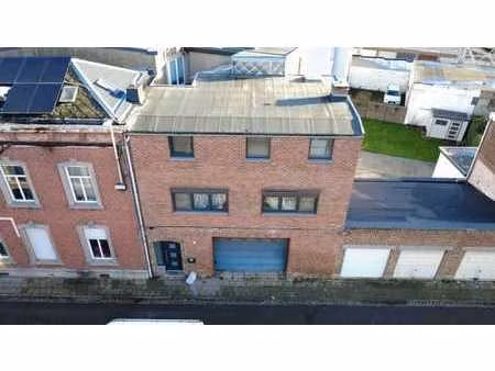 maison 2 chambres + bureau et garage