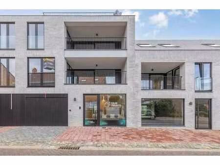 espace de bureau/commercial à vendre dans le centre de meise