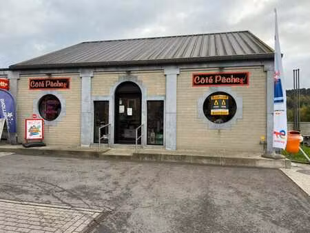 surface commerciale à louer proche du centre de hamoir.