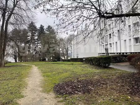 vente appartement 4 pièces 71 m² à crosne (91560)  175 000 €