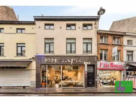 chss de gand: commerce 600 m² + appartement triplex 230 m²