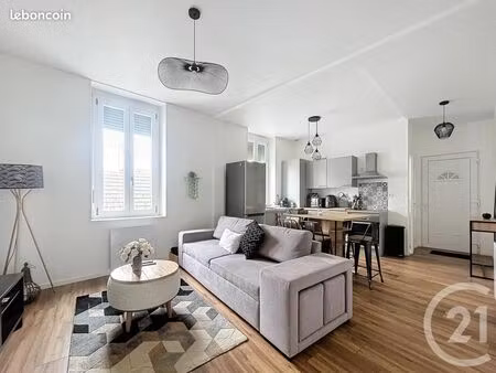 appartement 3 pièces 51 m²