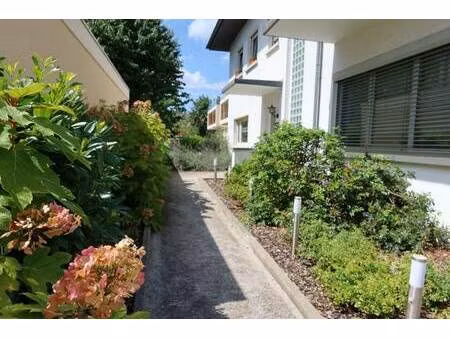 local d'activités à louer