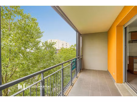 blagnac appartement de type 3 avec balcon et garage en sous-sol