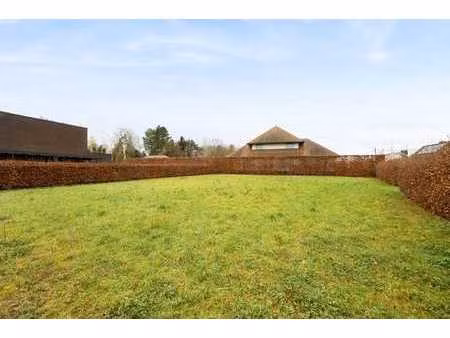 terrain à bâtir (parcelle : 973 m²) dans un emplacement de