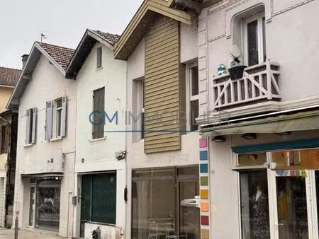 local commercial à louer