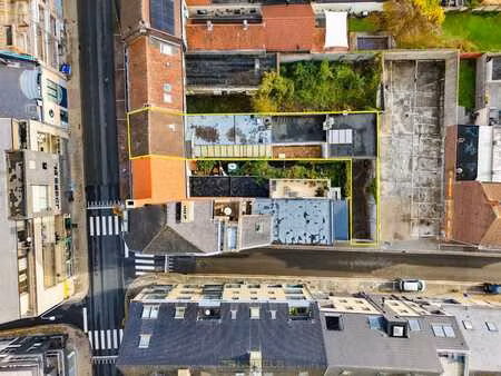 te koop  handelspand met woonhuis en magazijn op topliggi...